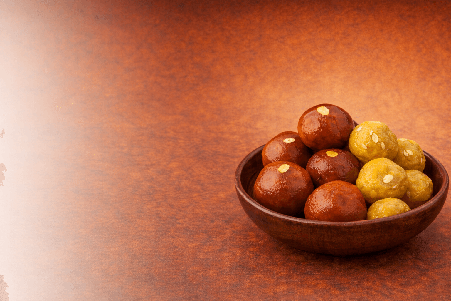 Fresh Sweets. Extra on Big Orders.